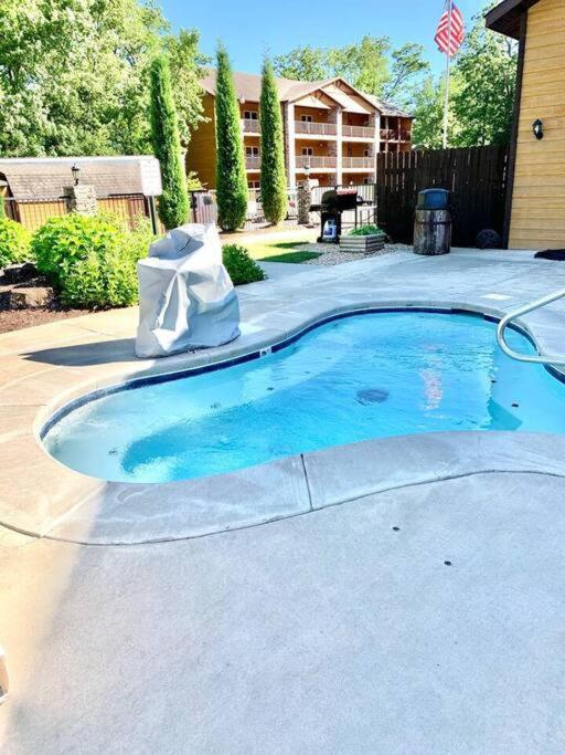 The Lake Fish-Amazing Views-Sleeps 24-Indoor-Outdoor Pools 布蘭森 外观 照片