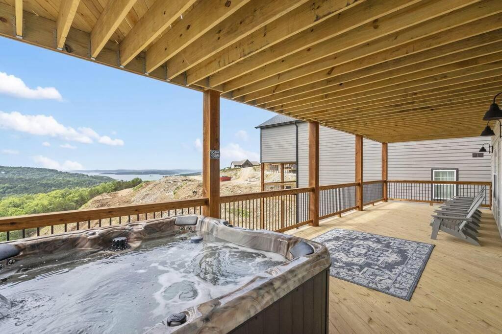 The Lake Fish-Amazing Views-Sleeps 24-Indoor-Outdoor Pools 布蘭森 外观 照片